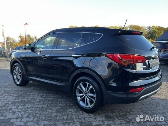 В разборе Hyundai Santa Fe 3