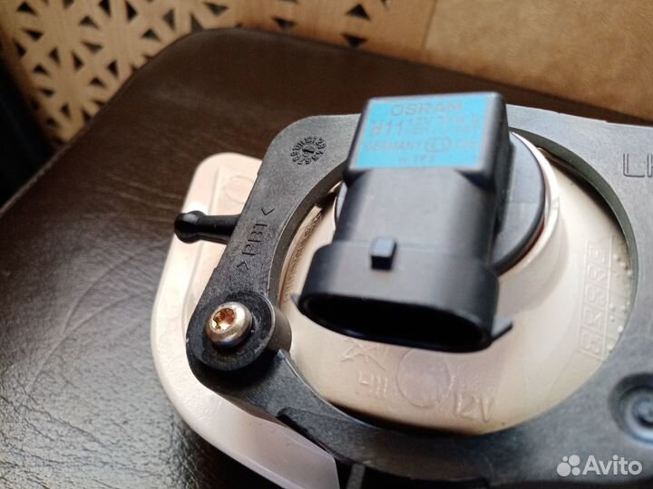 Противотуманная фара ford focus (оригинал)