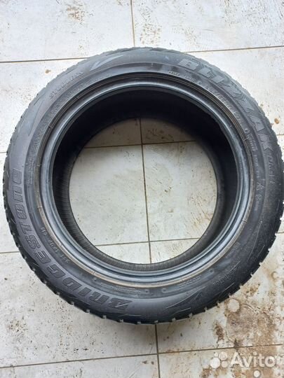 Bridgestone Blizzak Ice 225/55 R55 и 225/55 R17 19B