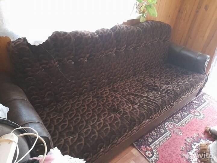 Кожаный диван Б/у