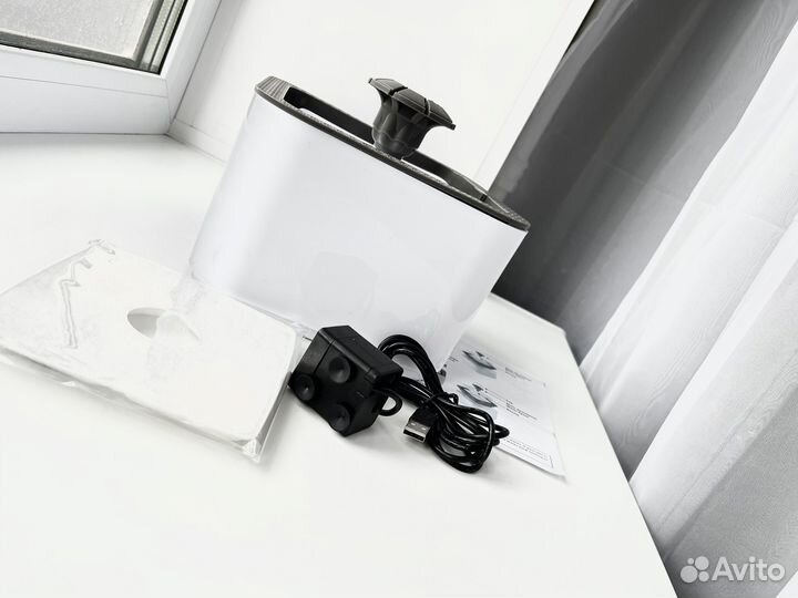 Поилка фонтан для кошек и собак