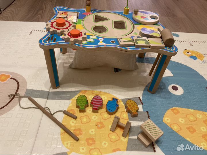 Детский развивающий столик