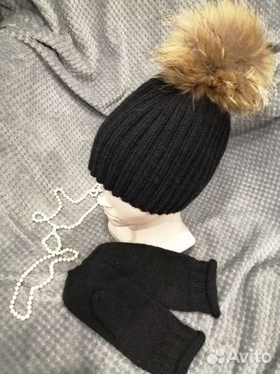 Комплект шапка и варежки