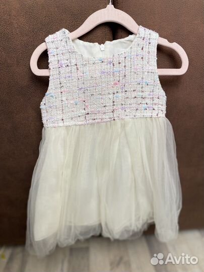 Платье праздничное для девочки на 12 мес