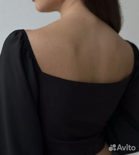 Укороченная блузка