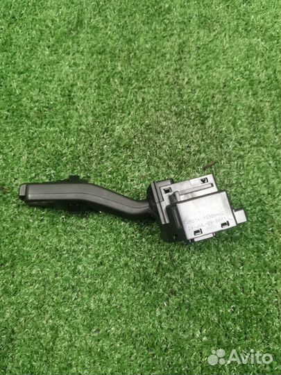Подрулевой переключатель поворотников Ford Focus 2