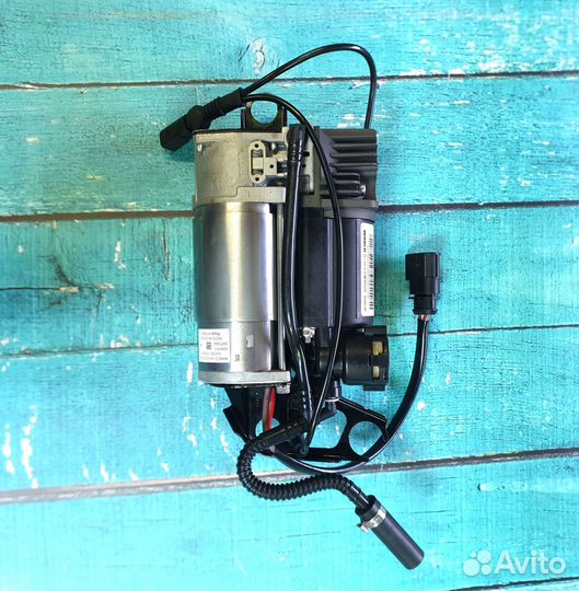 Компрессор пневмоподвески Фольцваген Таурег