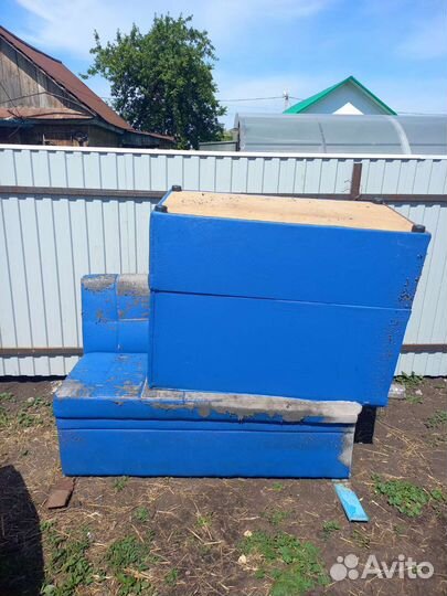 Диваный уголок