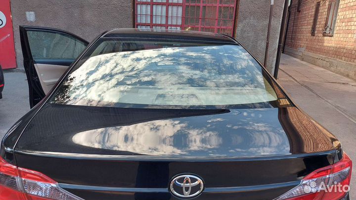 Заднее стекло Camry V50