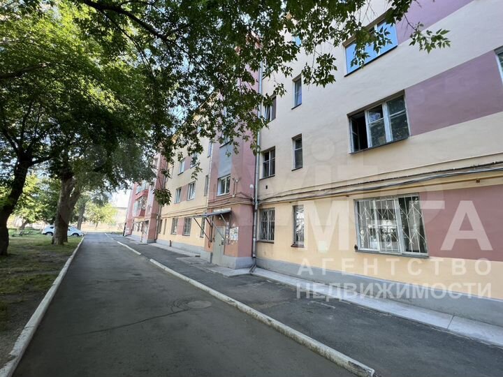 Комната 18 м² в 4-к., 2/4 эт.