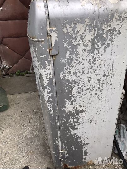 Холодильник бу ЗИЛ