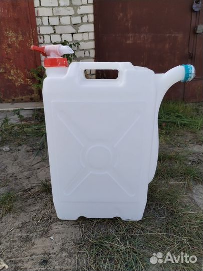 Канистры металлические 20 литров