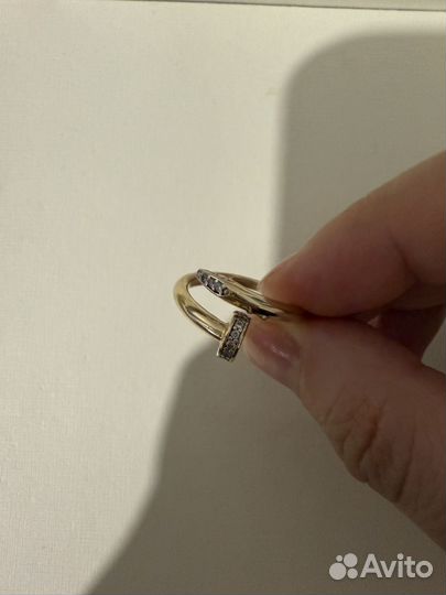 Золотое кольцо женское