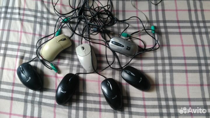 Мышь компьютерная, клавиатура, DVD привод