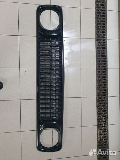 Решетка радиатора 