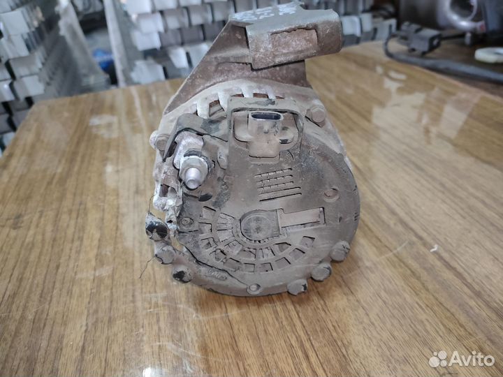 Генератор Cadillac SRX 2 на запчасти