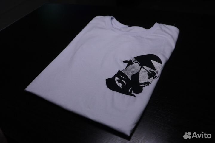 Машинная вышивка на одежде