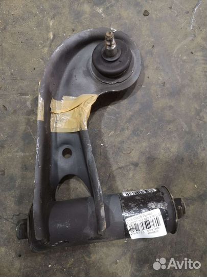 Передние рычаги Chrysler Crossfire zhzs27