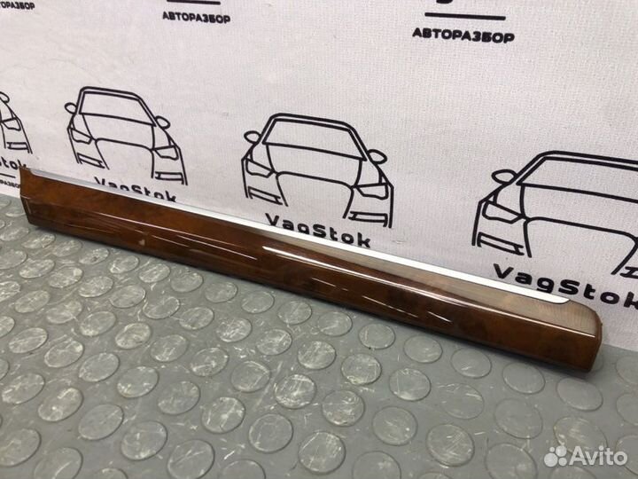 Накладка декоративная задняя правая Audi Q7 4L