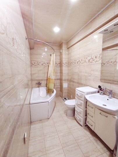 2-к. квартира, 83 м², 4/5 эт.