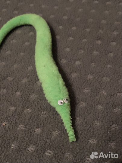 Игрушка червячок