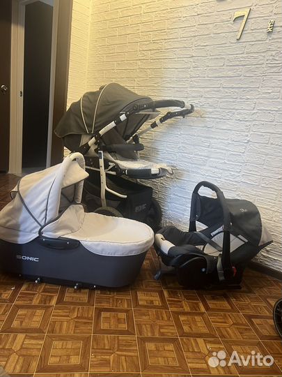 Детская коляска 3в 1