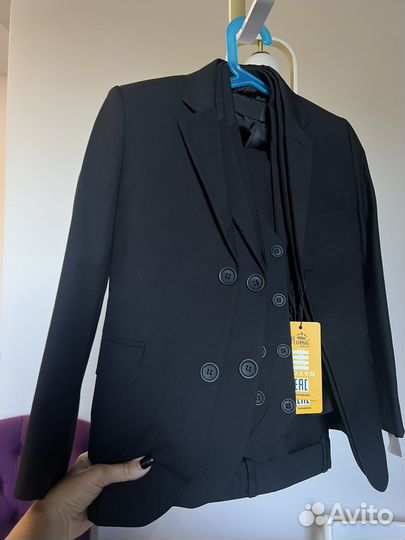 Костюм для мальчика новый 116,122,128,134