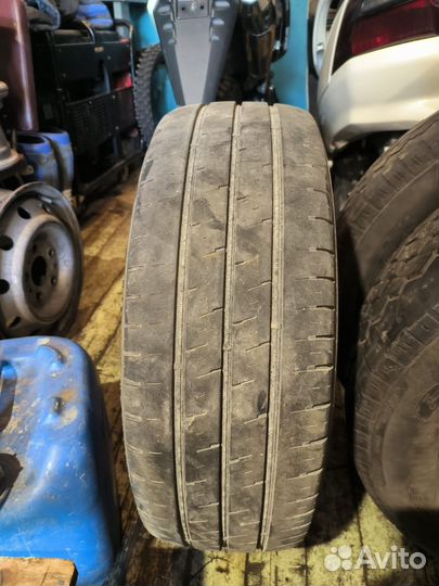 Nokian Tyres Hakka Van 215/70 R15C