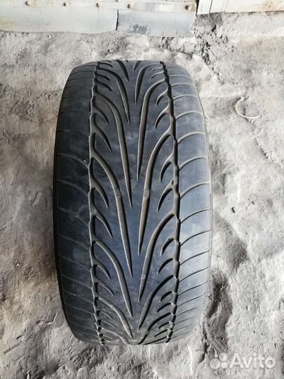Dunlop SP Sport 9000 235/45 R17