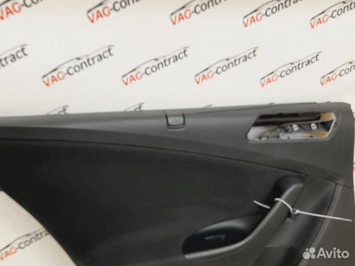 Обшивка боковой двери задняя левая Volkswagen