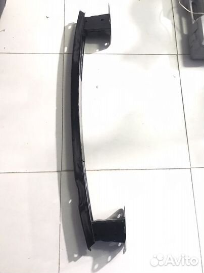 Усилитель заднего бампера Ford Focus 3