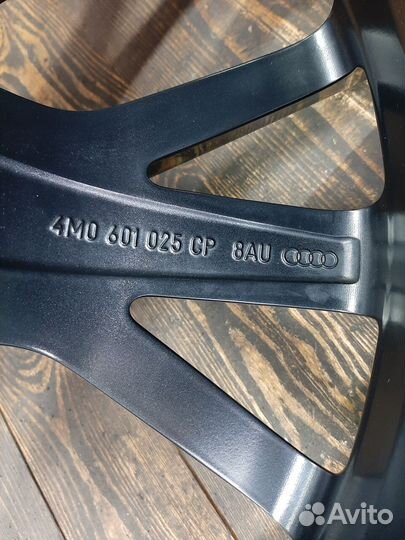 Оригинальные колеса r22 Audi Q7 4M