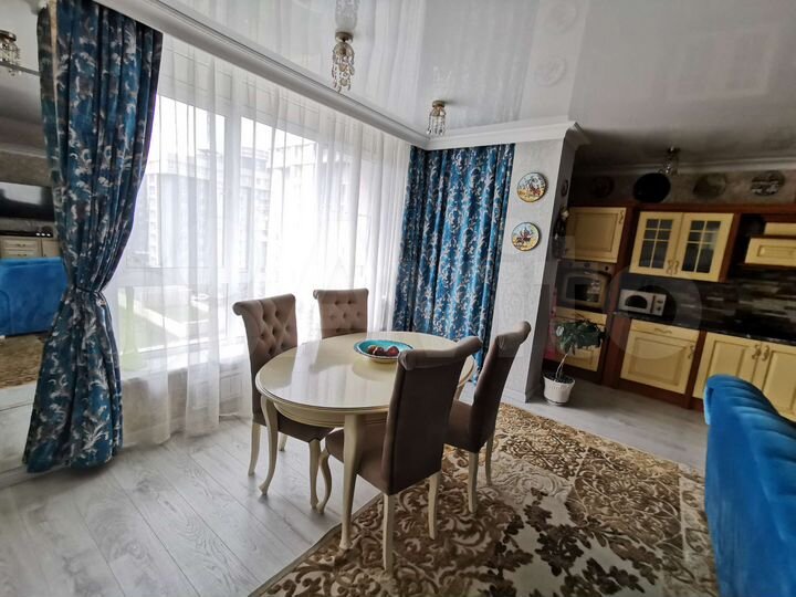 3-к. квартира, 126 м², 6/10 эт.