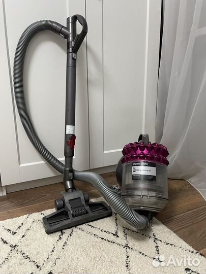 Пылесос Dyson Dc52