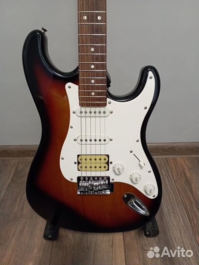 Электрогитара Stratocaster+комбик+чехол+кабель