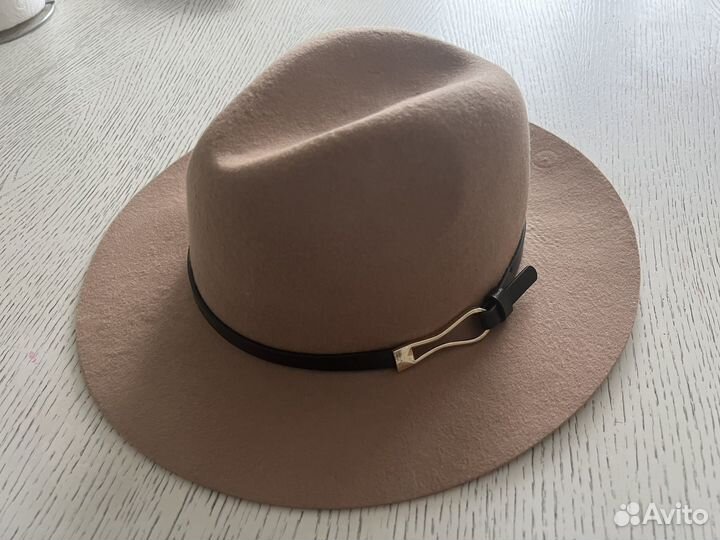 Шляпа фетровая бежевая