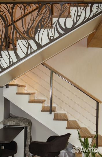 Лестница на второй этаж под ключ