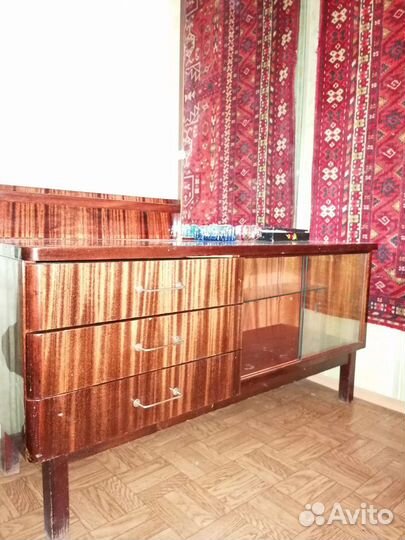 Тумба туалетная с зеркалом и ящиками, 1971г