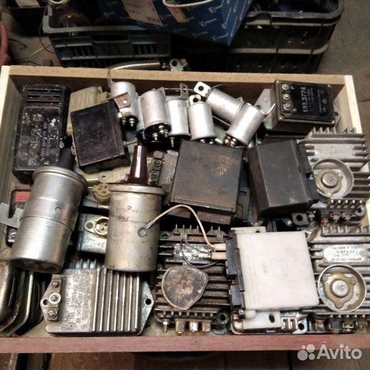 Реле, коммутатор, сопротивление, катушки