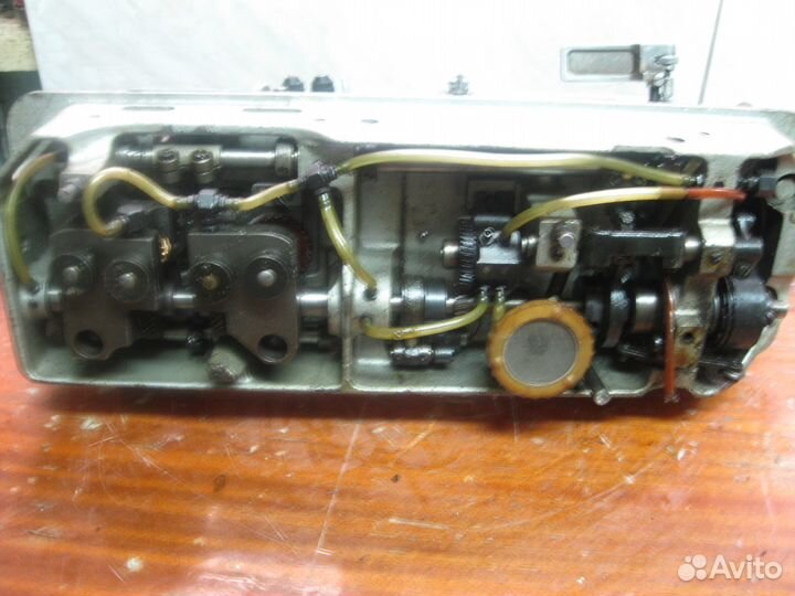 Швейная машина 1852 кл