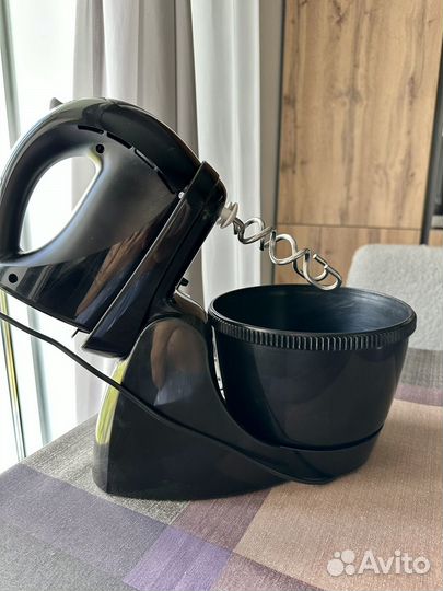 Миксер с чашей philips