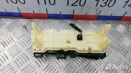 Блок управления печки и климат-контроля toyota pri