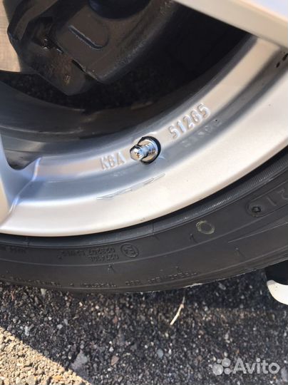 R17 Nitto NT860 225/45, PCD 5x114.3 DIA 71.6