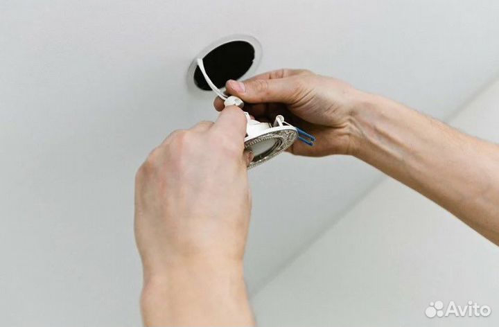 Электрик.Установка люстры