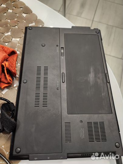 Ноутбук hp с зарядкой