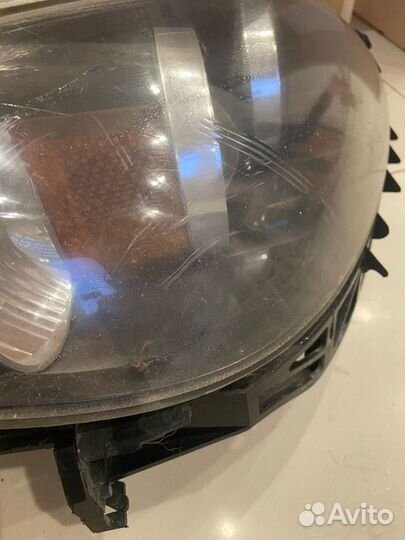 Фара правая на мазду 3 бк, аксела