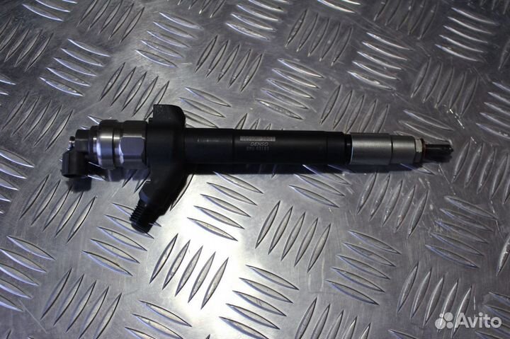Форсунка впрыска топлива Denso 095000-5801