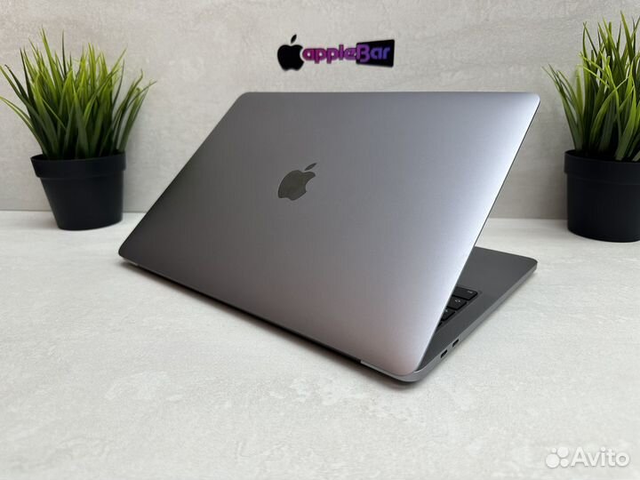 MacBook Pro 13 2020 32гб 512гб