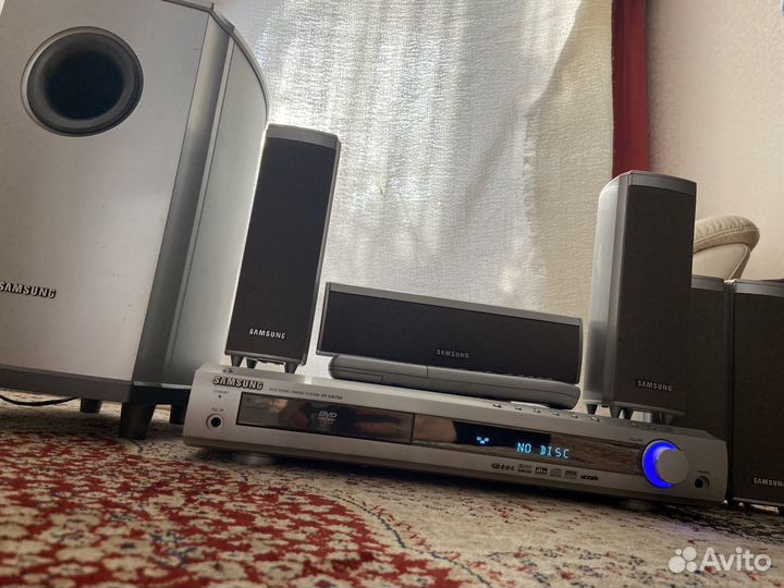 Samsung DVD home cinema system HT-DB750