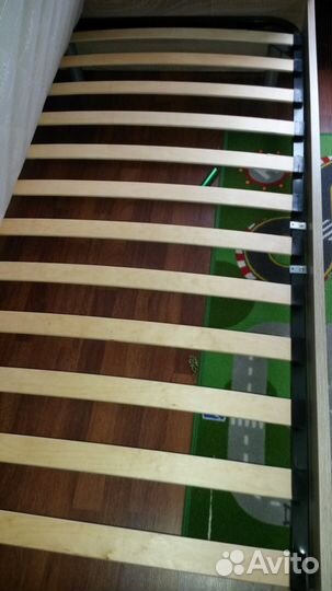 Продам кровать 